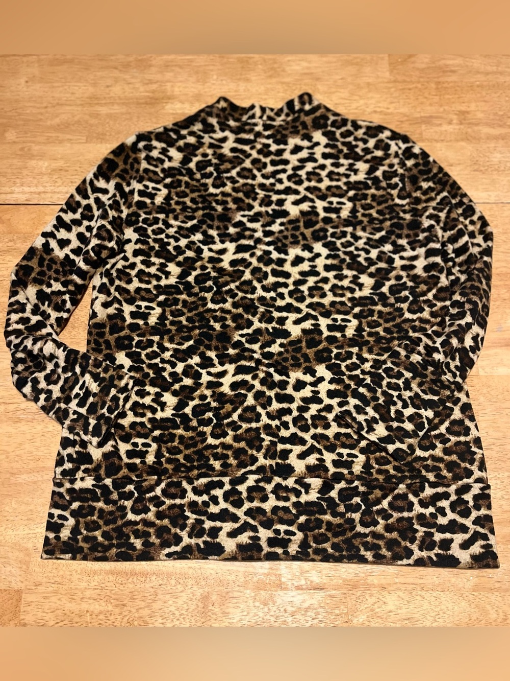 Amaryllis Leopard Print Button-Front Women's Top in Brown & Tan, XL - Picture 6 of 6